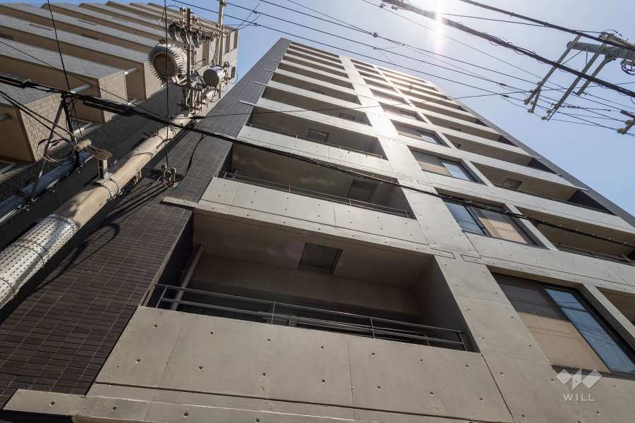 グランドシーズ上本町西の外観（北西側から）