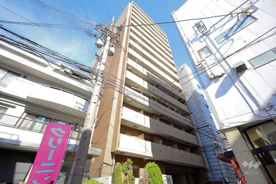 プレサンス新大阪クレスタの外観(南西側から)