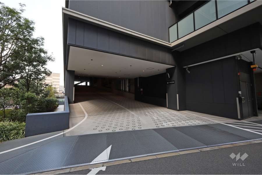 駐車場の出入り口