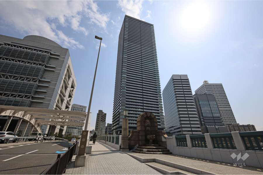 ザ・パークハウス中之島タワーの外観（北東側から）