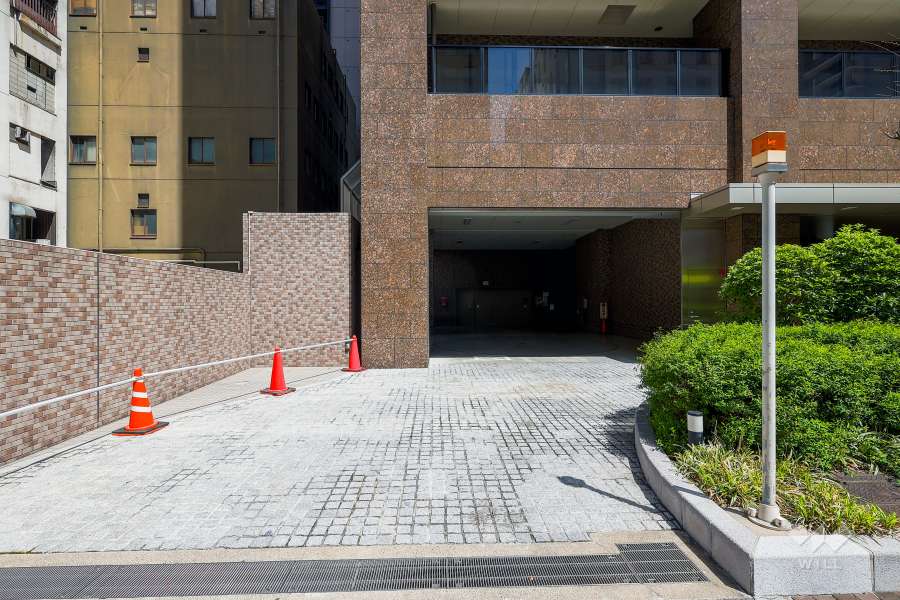 駐車場の出入り口