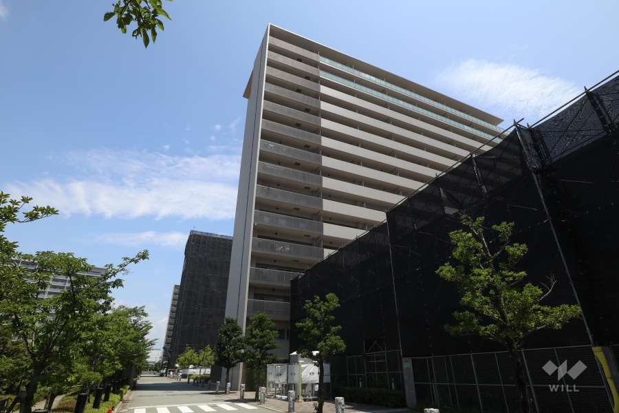 イニシア塚口の全景。手前がサウスフィールド、奥がノースフィールドです。