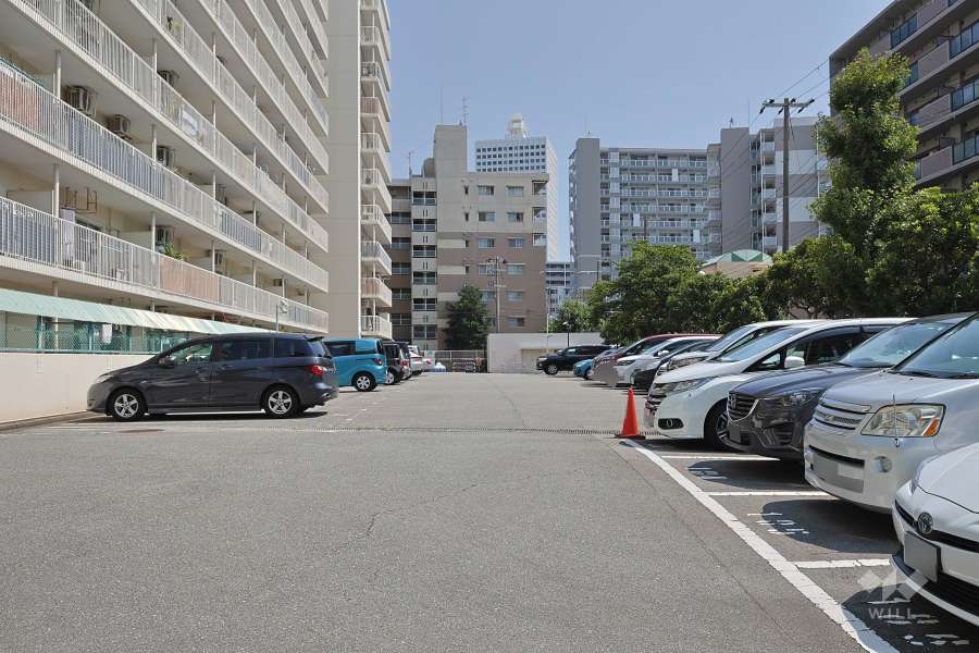 敷地内駐車場（屋外平面式）