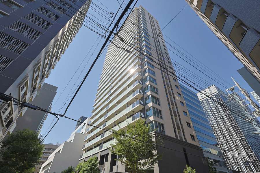 ローレルタワー梅田ウエストの外観（南東側から）