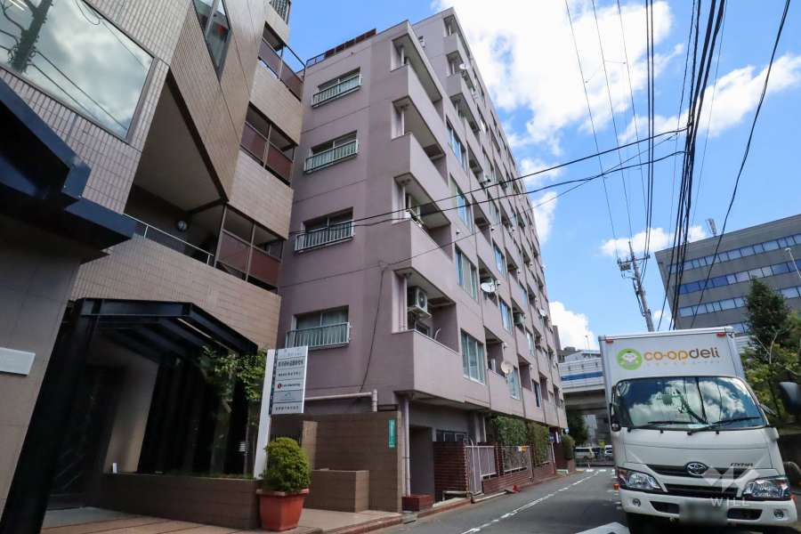 マンション西五反田の外観(南西側から)　