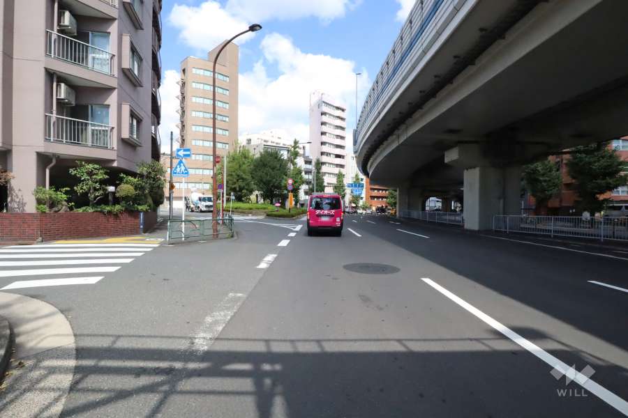 敷地東側の前面道路　
