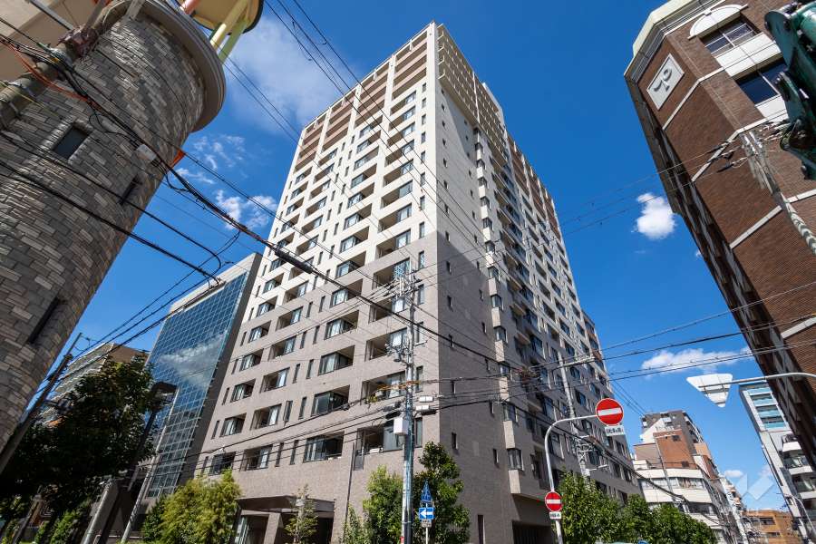 プラネスーペリア与力町の外観（南東側から）