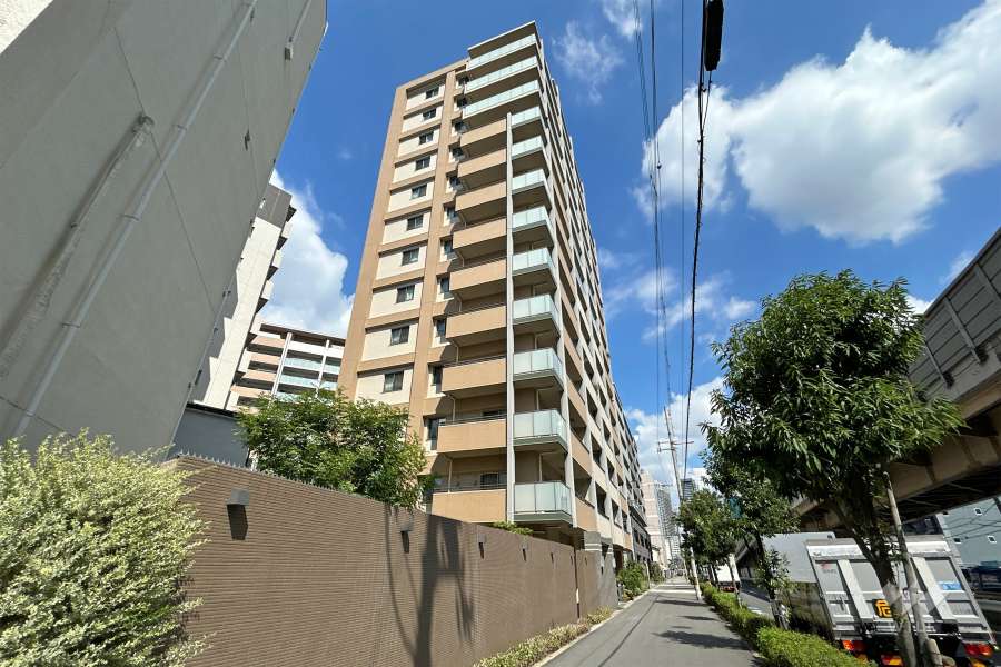 うめきたザレジデンスの外観（南西側から）