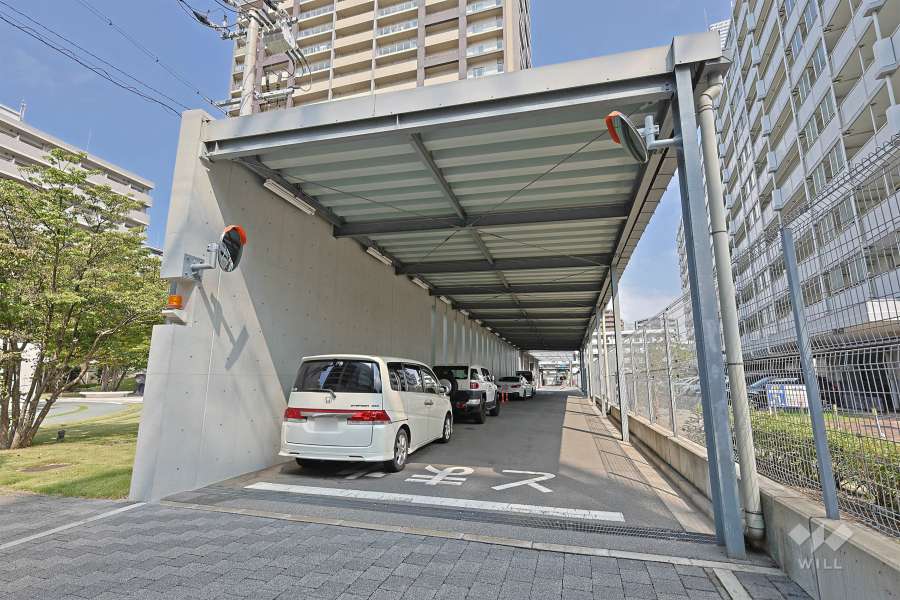 駐車場の出入り口