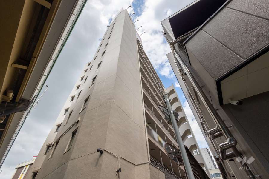 中津有明マンションの外観（南西側から）