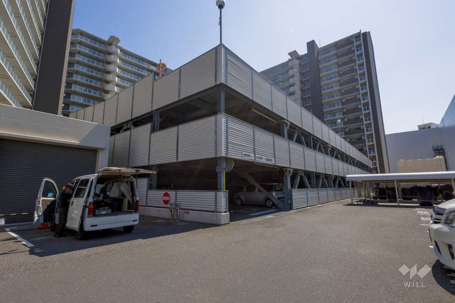 敷地内駐車場（立体自走式）