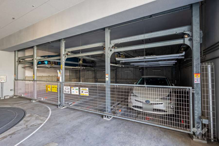 敷地内駐車場（屋内機械式）