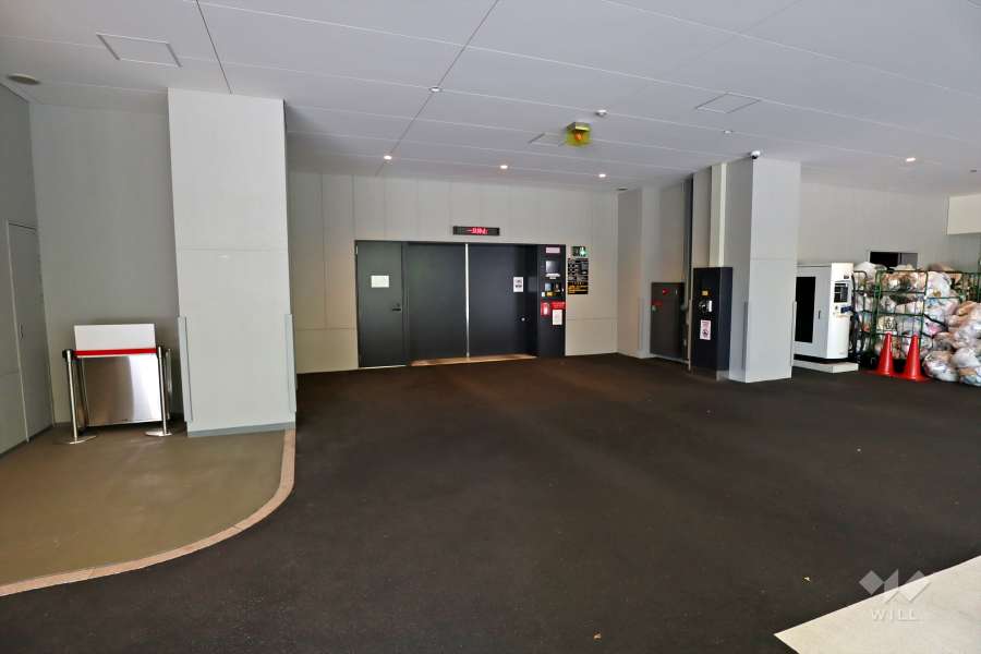 敷地内駐車場（屋内機械式）