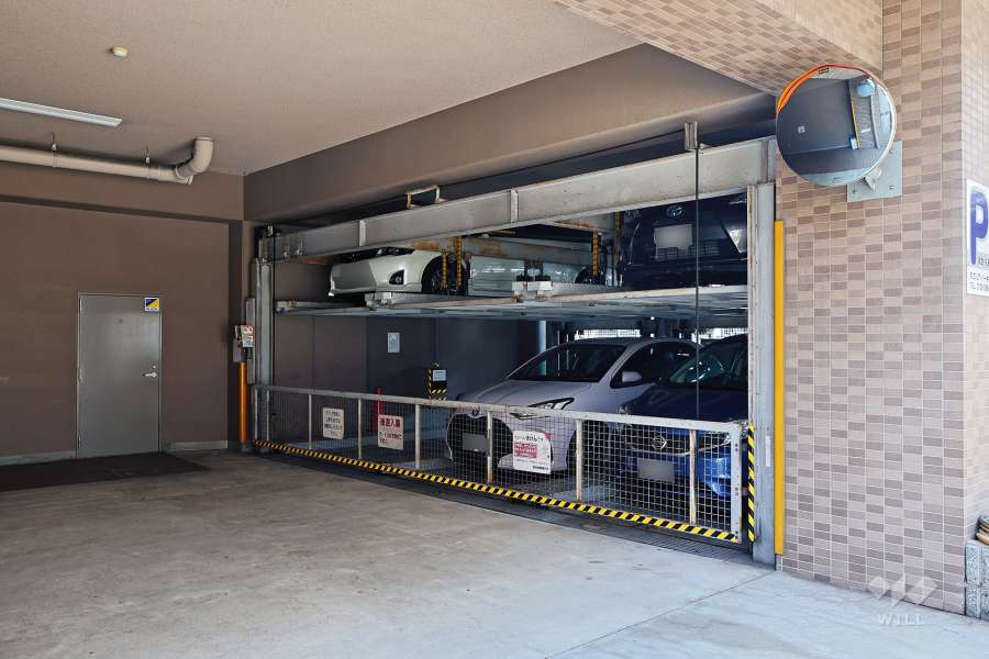 敷地内駐車場（屋内機械式）