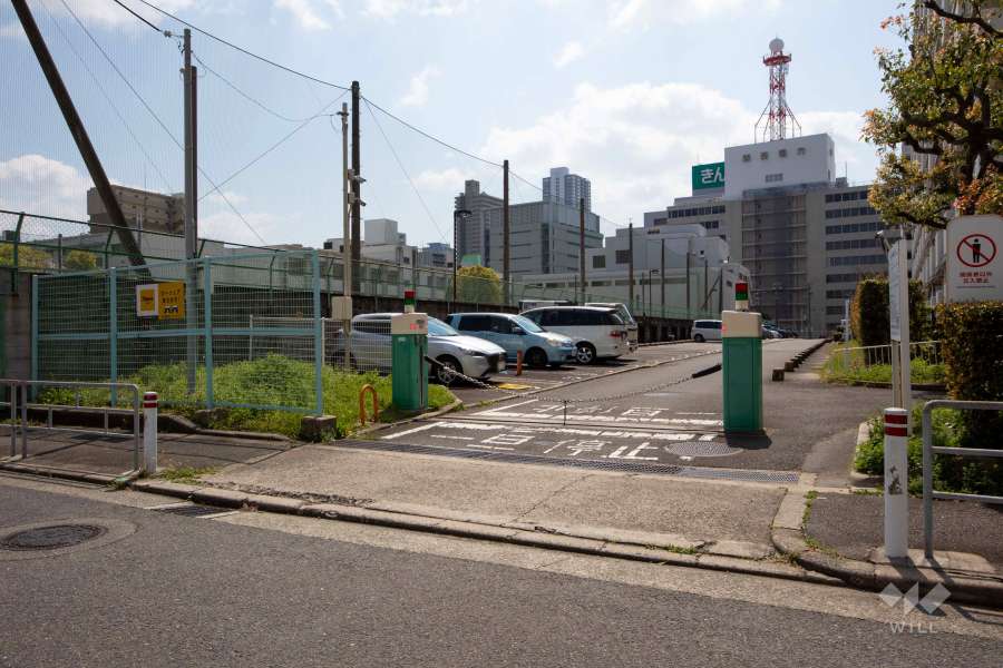 駐車場の出入口