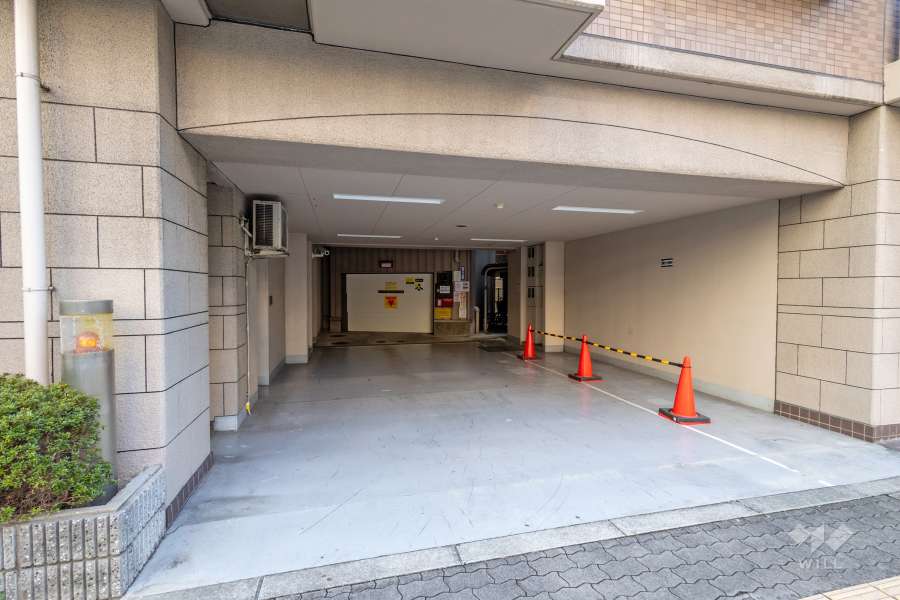 駐車場の出入り口