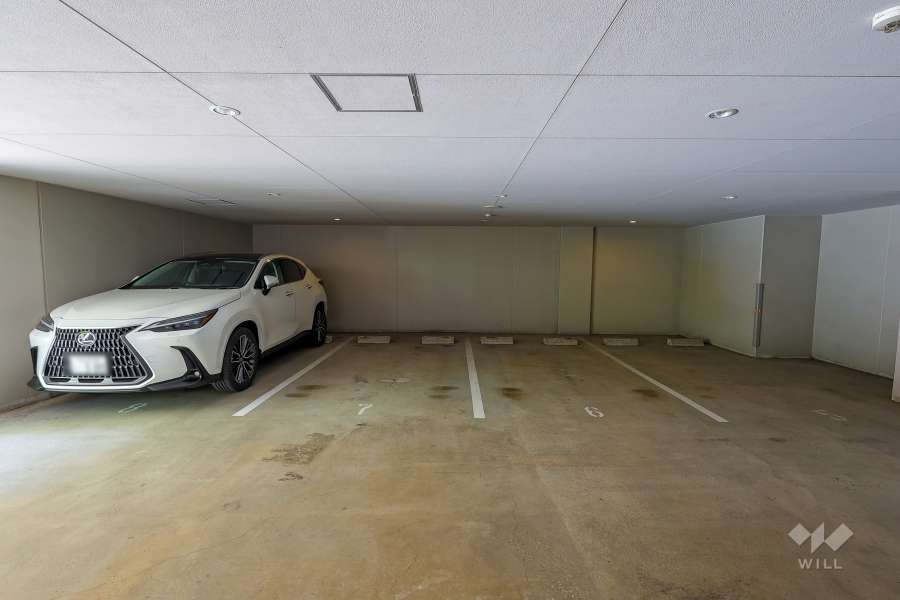 敷地内駐車場（屋内平面式）
