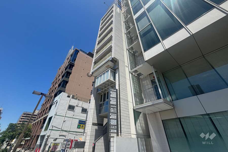 パークサイドビル栄の外観(南東側から)