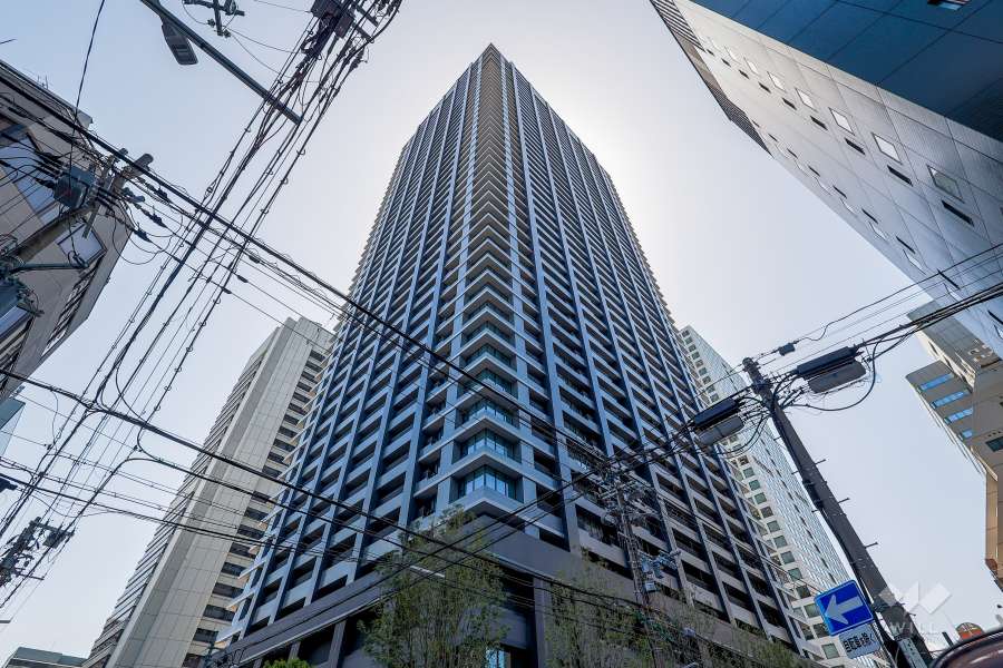 シティータワー大阪本町の外観（北西側から）