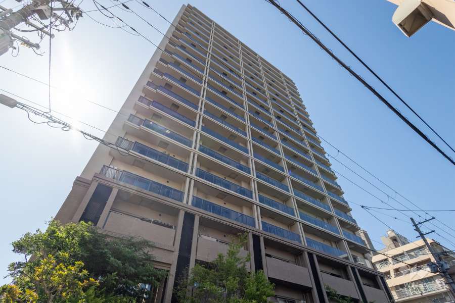グランドメゾン上町台テラスの外観（南東側から）