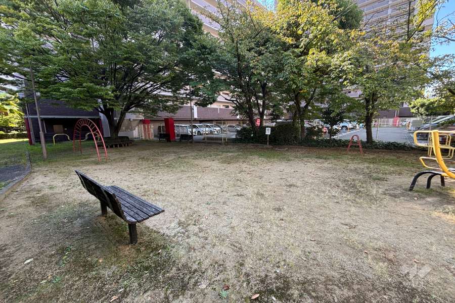 敷地に隣接する公園