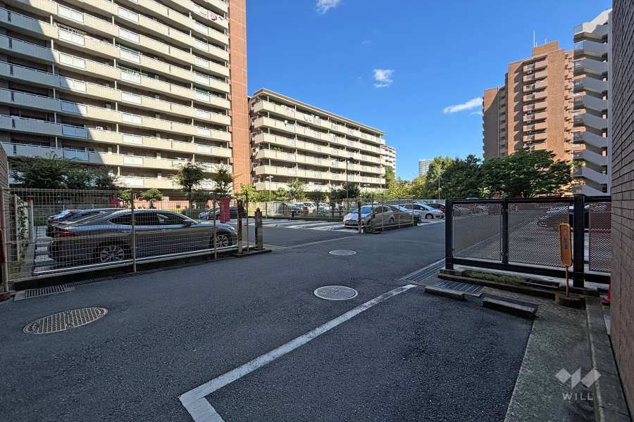 敷地内駐車場（屋外平面式）