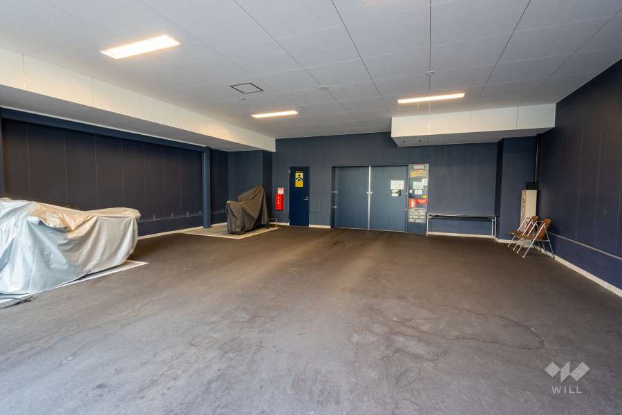 敷地内駐車場（屋内機械式）