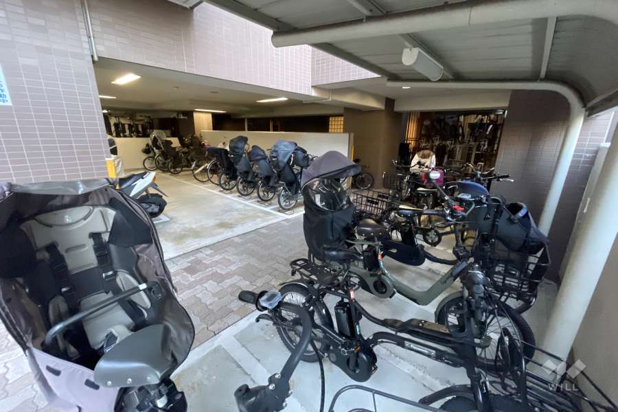 駐輪場（屋根付き）