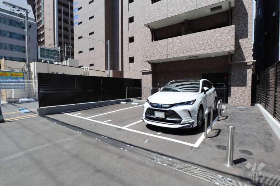 敷地内駐車場（屋外平面式）