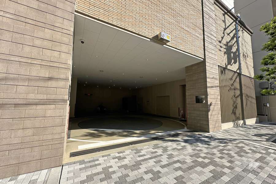 駐車場の出入り口
