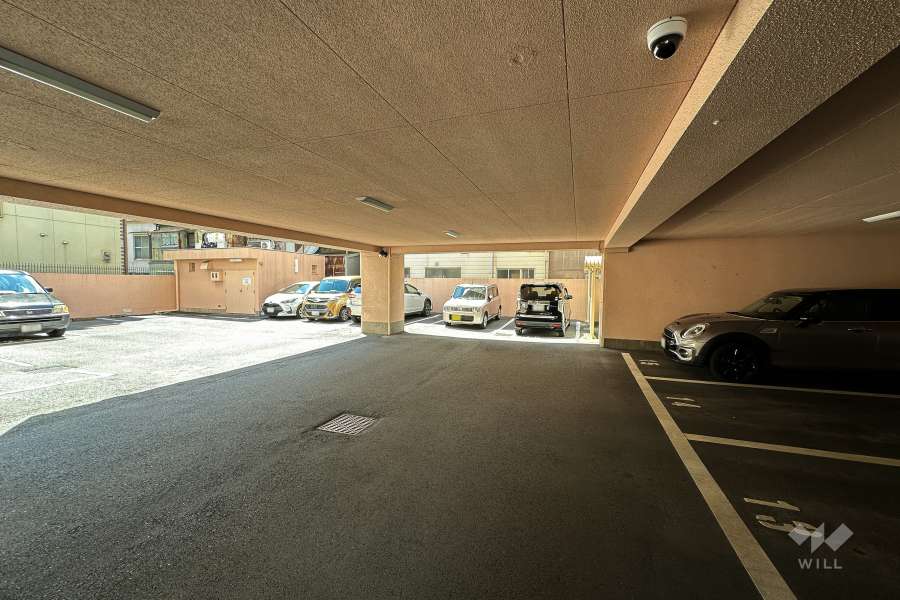 敷地内駐車場（屋内平面式、屋外平面式）