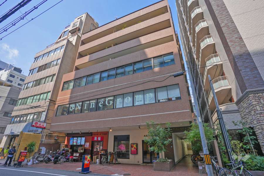 プライムハイツ堺筋本町の外観（南東側から）