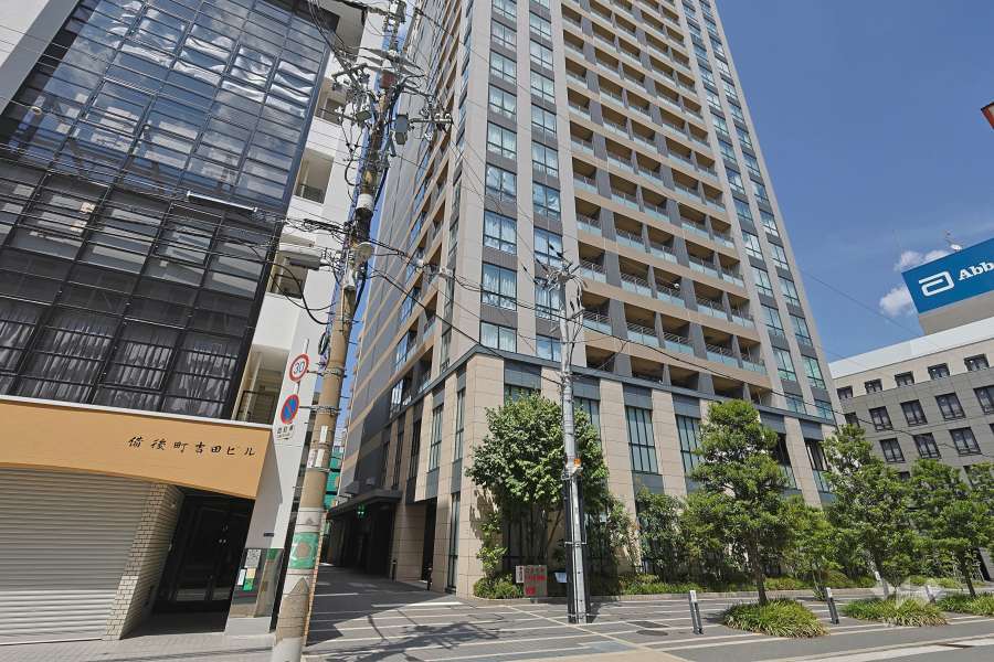 ブランズタワー大阪備後町の外観（南西側から）