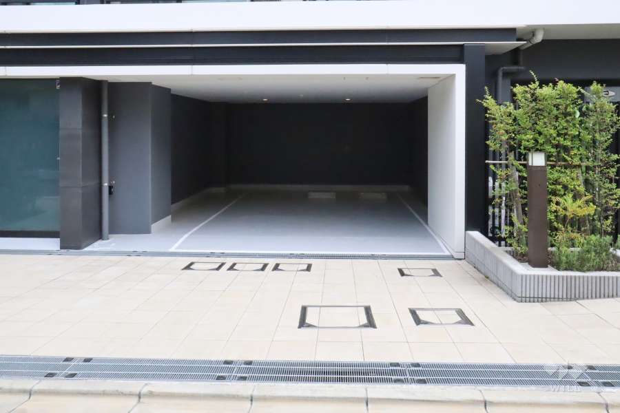 敷地内駐車場（屋内平面式）　