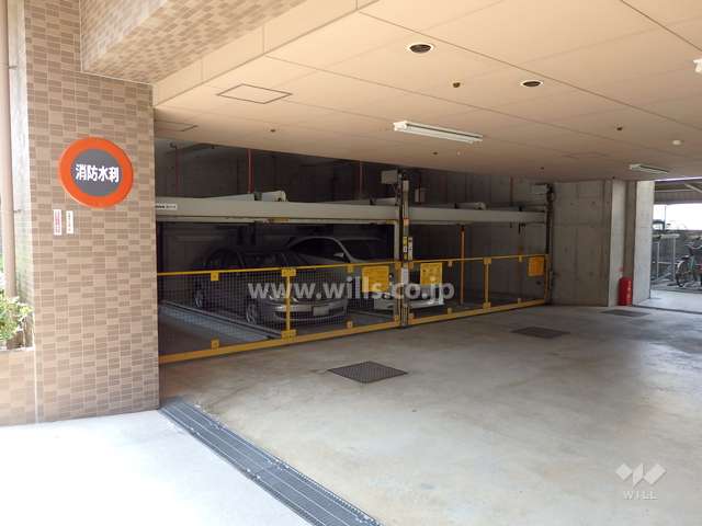 敷地内駐車場（屋内機械式）