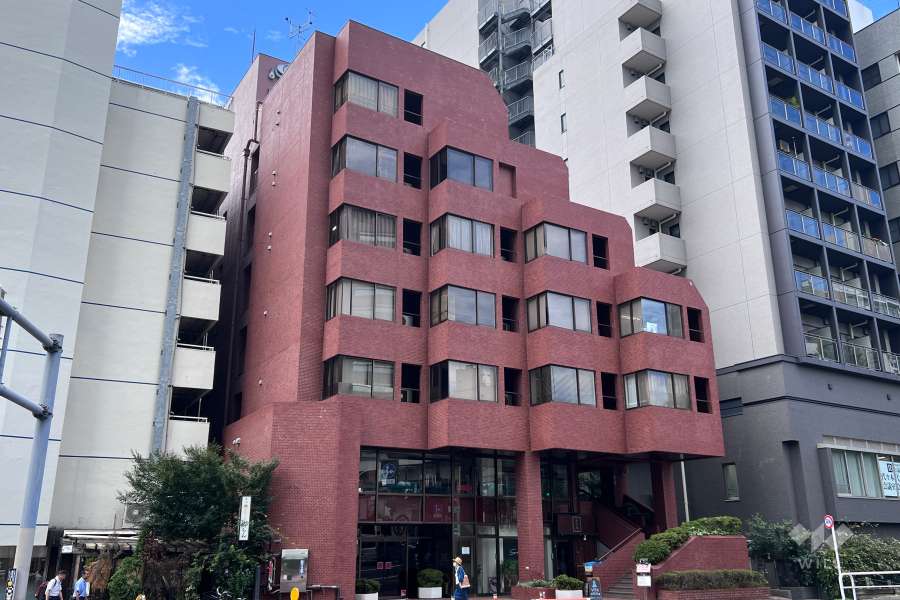 ストークメイジュの外観（東側から）