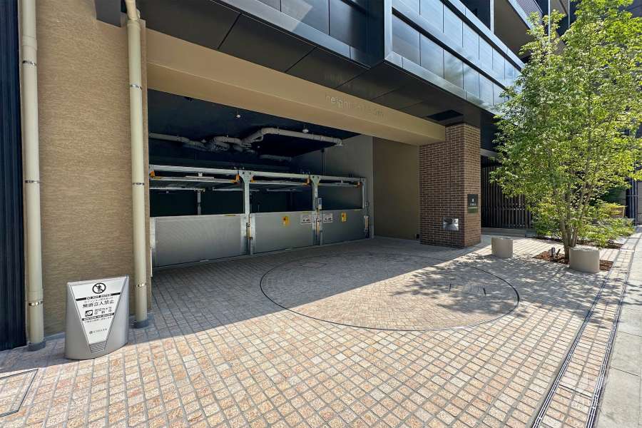 敷地内駐車場（屋内機械式）
