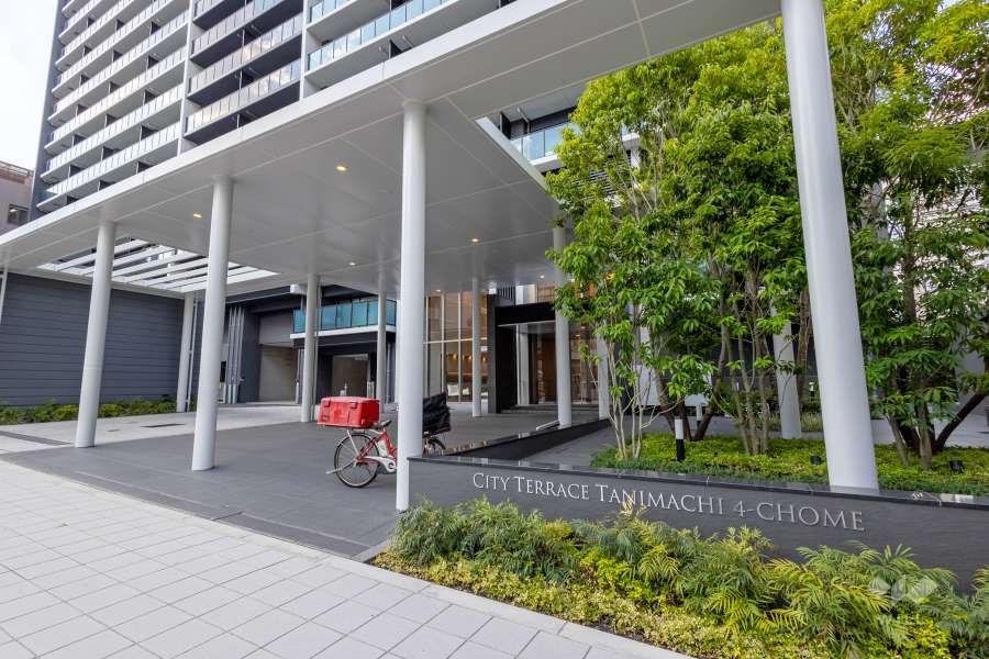 エントランスアプローチ