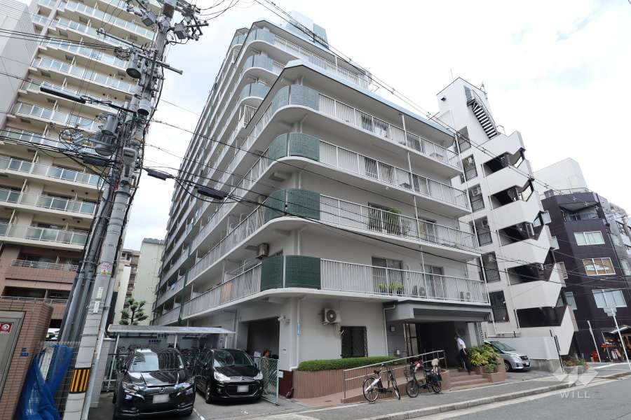 シャルマンコーポ第1谷町の外観（南西側から）