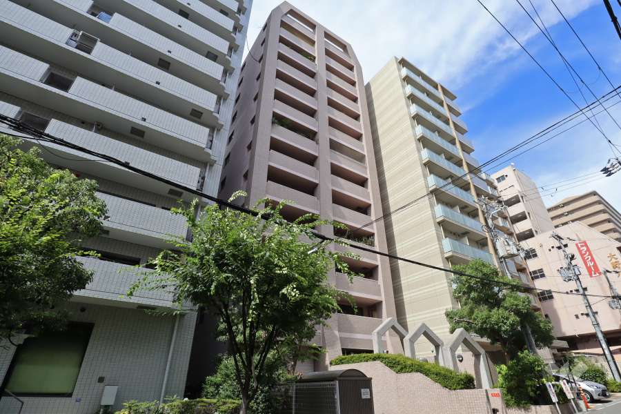 ファミール上町の外観（南西側から）