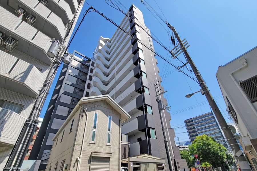 ワールドアイ大阪ドームシティの外観（北西側から）