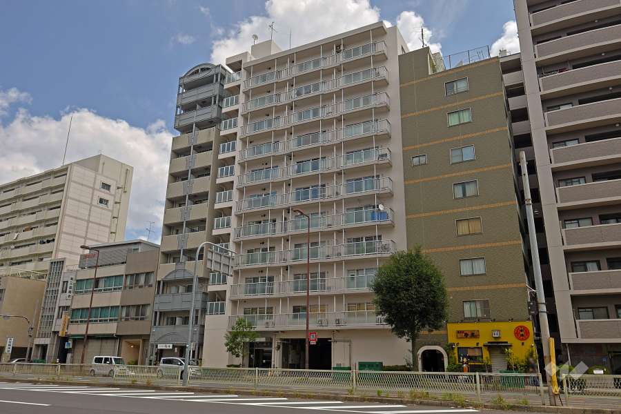 シティコープ谷町の外観（南西側から）