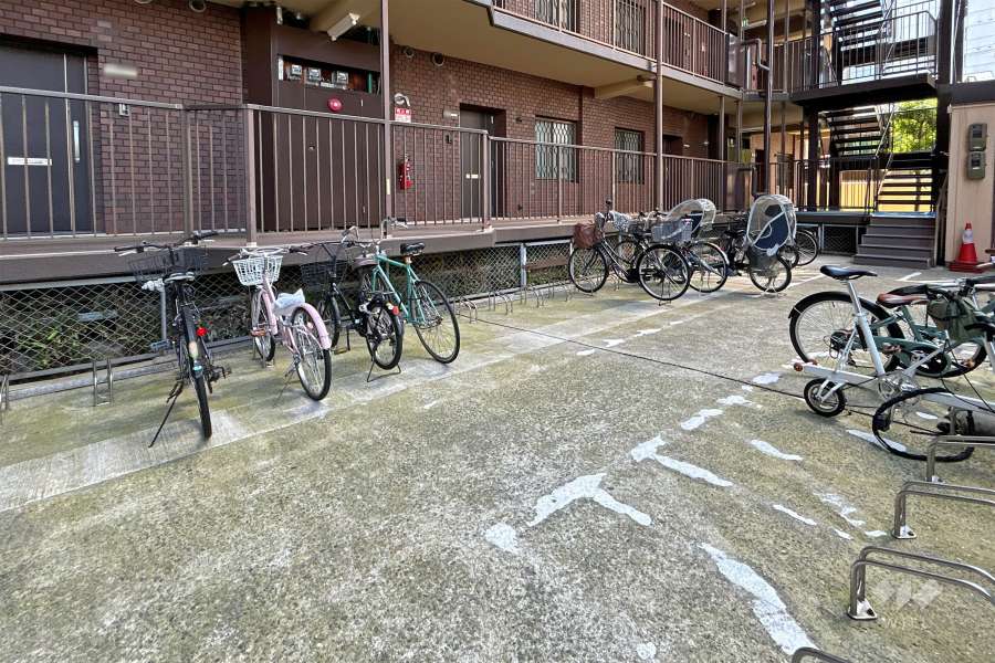 駐輪場　