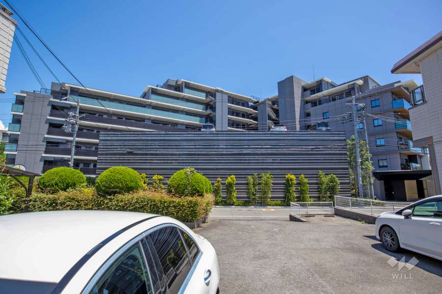 プラウド吹田の外観（北西側から）