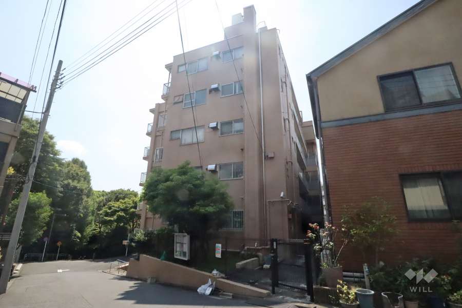 大井仙台坂マンションの外観(北側から)