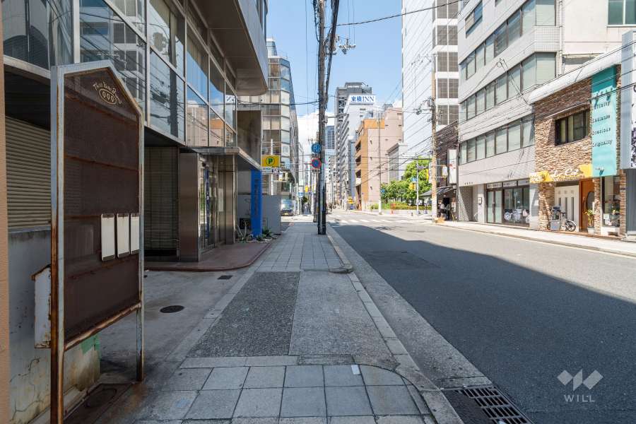 敷地東側の前面道路　