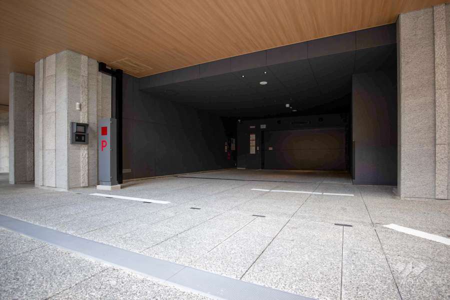 駐車場の出入口