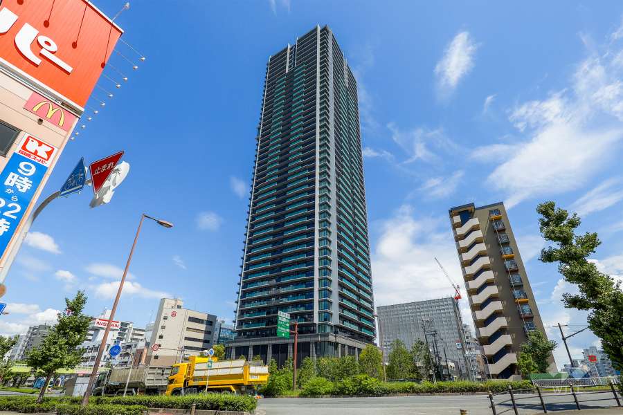 シエリアタワー大阪堀江の外観（南西側から）