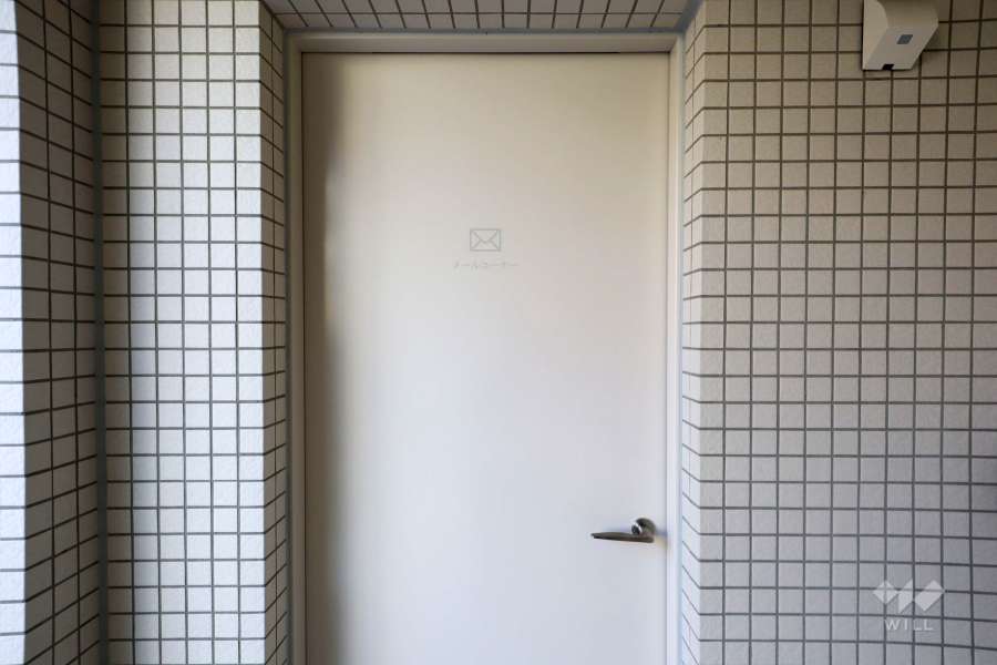 メールコーナーの出入口