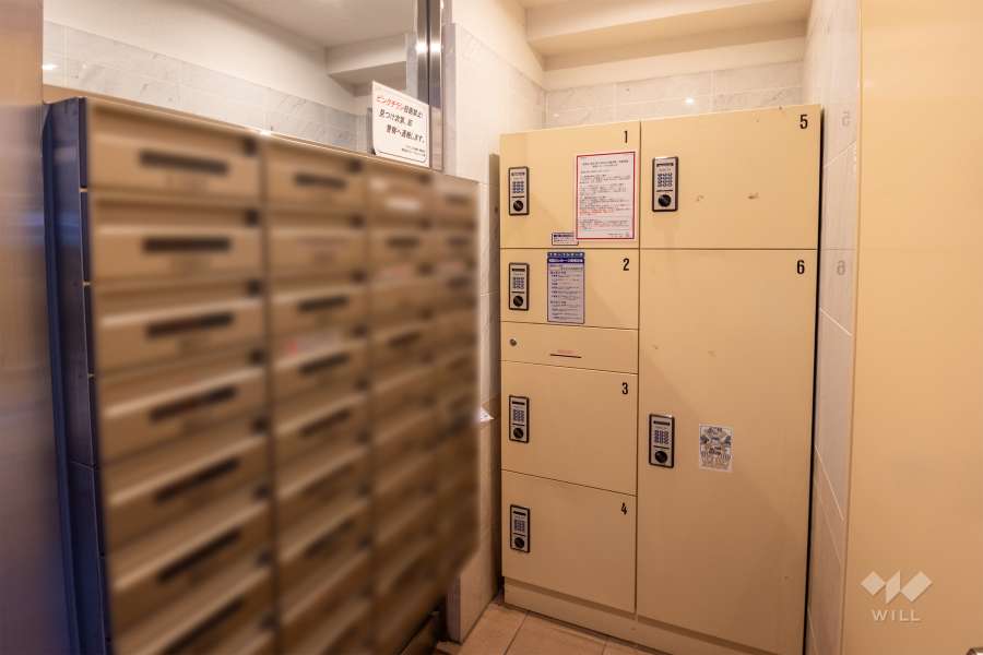 宅配ボックスと共用ポスト